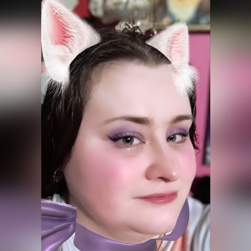 Meet your Posher, Kitt Katt